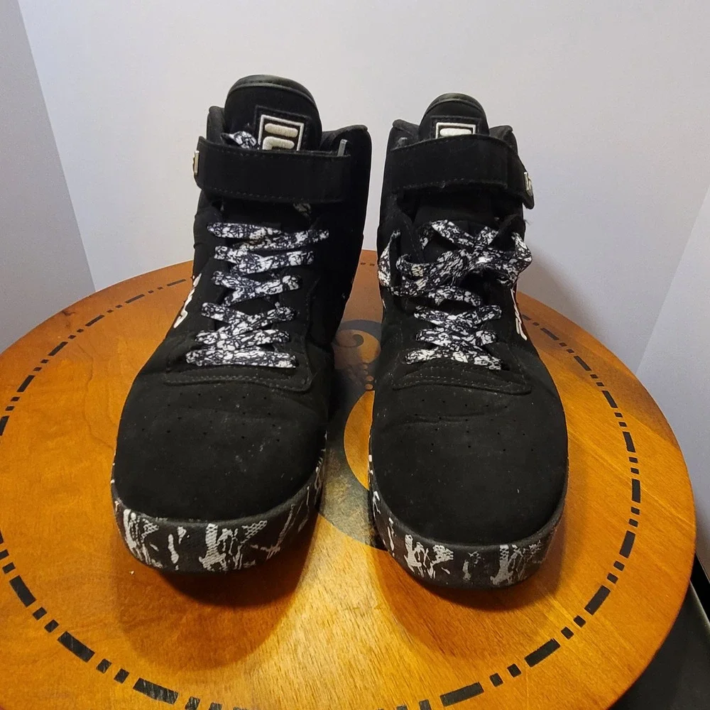 Fila vulc 13